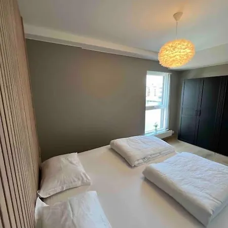 Appartement Sentrums-naer Med Sjoutsikt *